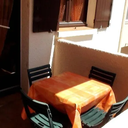 Calme Entre Terre Et Proche Apartment *