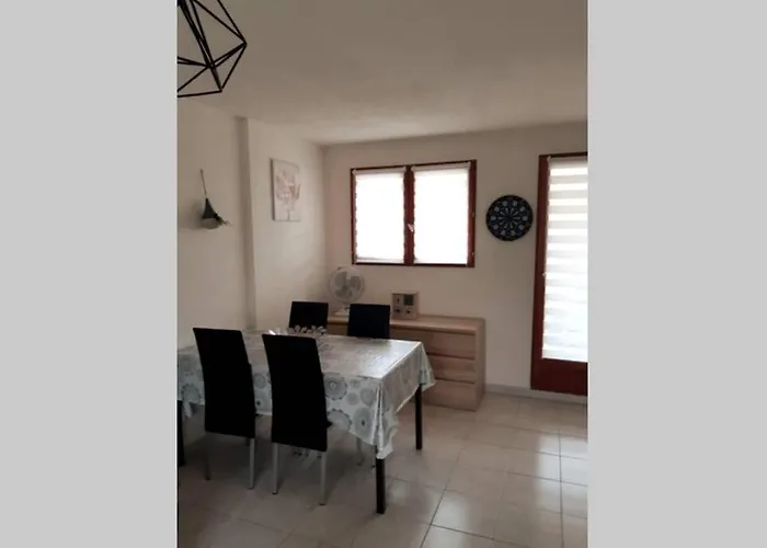 Calme Entre Terre Et Proche Daire Fleury (Aude)