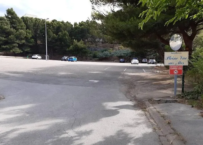 Calme Entre Terre Et Proche Daire Fleury (Aude)