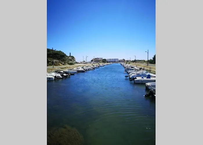 Calme Entre Terre Et Proche Daire *